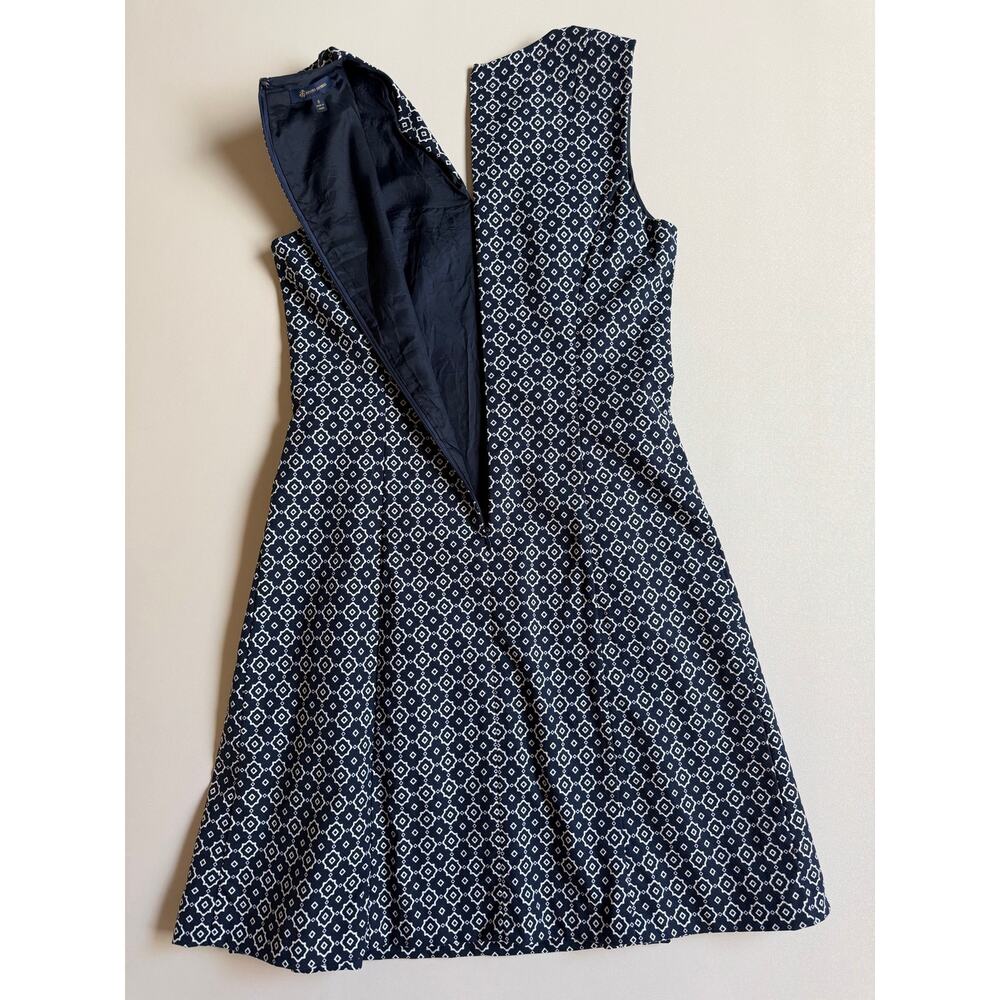 Brooks Brothers Women's Navy Blue Geometric Print Fit & Flare Dress Size 8 - Picture 7 of 13
